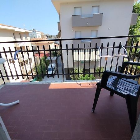 רימיני Hotel Luca מראה חיצוני תמונה